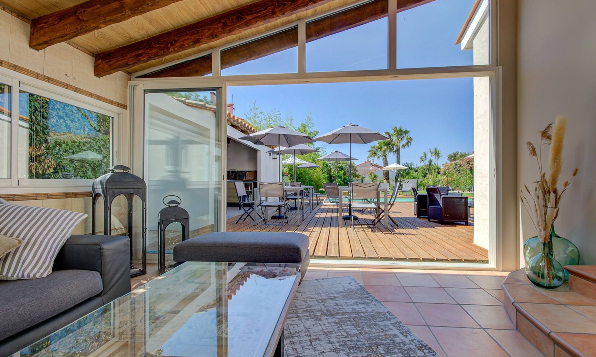 Le Barcares Hotel | Domaine Le Courti