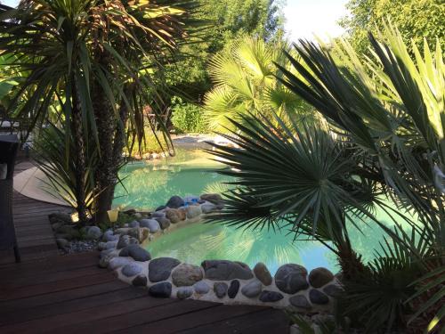 Villenouvelle Bed & Breakfast | Domaine Le Village