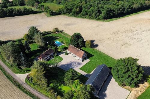 Thury House | Domaine Les Pigées