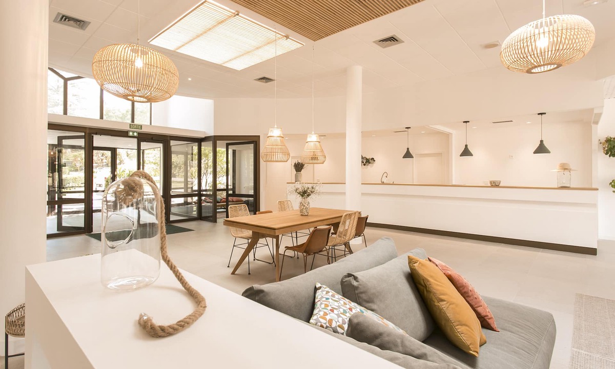 Dieulefit Hotel | Domaine Les Sources de Dieulefit