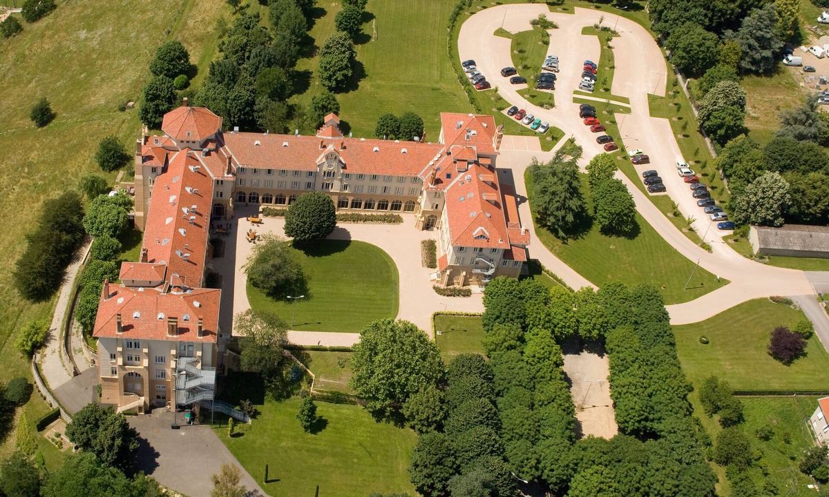 Francheville Le Bas Hotel | Domaine Lyon Saint Joseph