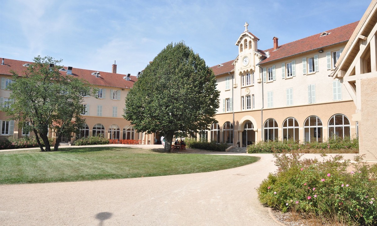 Francheville Le Bas Hotel | Domaine Lyon Saint Joseph