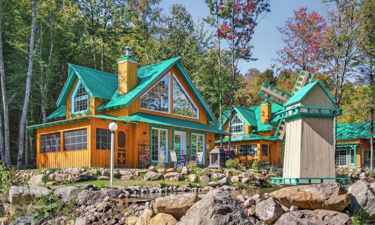 Saint-Alexis-des-Monts Hotel | Domaine Riviere Sacacomie