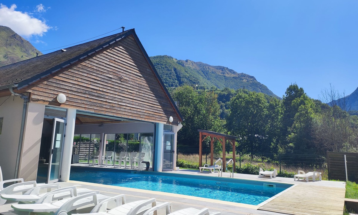 Luz-Saint-Sauveur House | Domaine Val de Roland