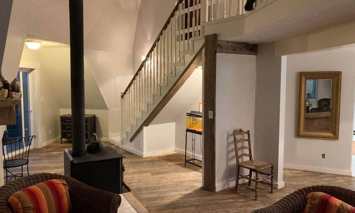 Laramie House | Dome house in Centennial valley