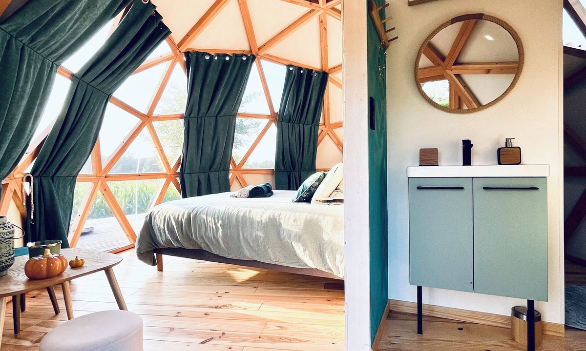 Briouze Cabin | Dome with nature view | Breakfast & spa included