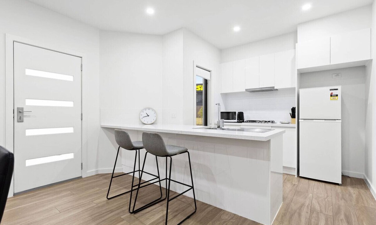 Moorabbin Apartment | Domi Rentals - The Hampton Homes