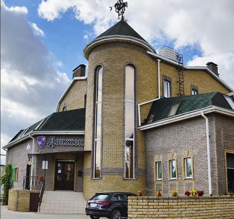 Kaluga Hotel | Donjon Hotel