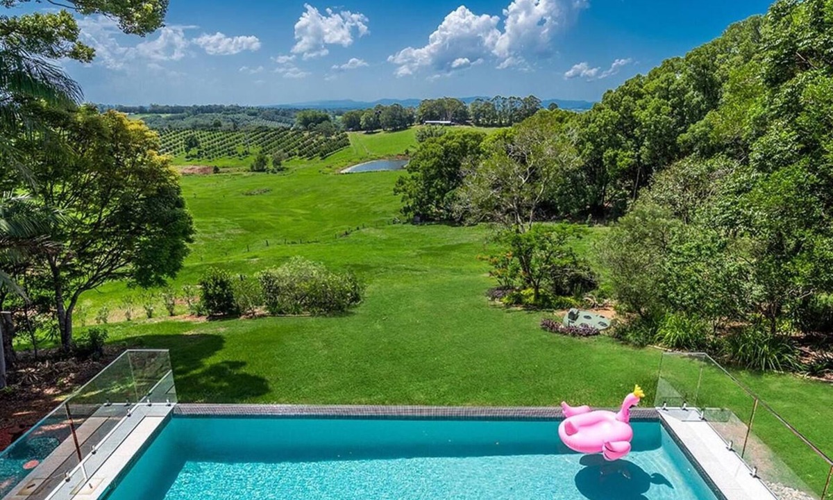 Alstonvale Apartment | Donna's Art House