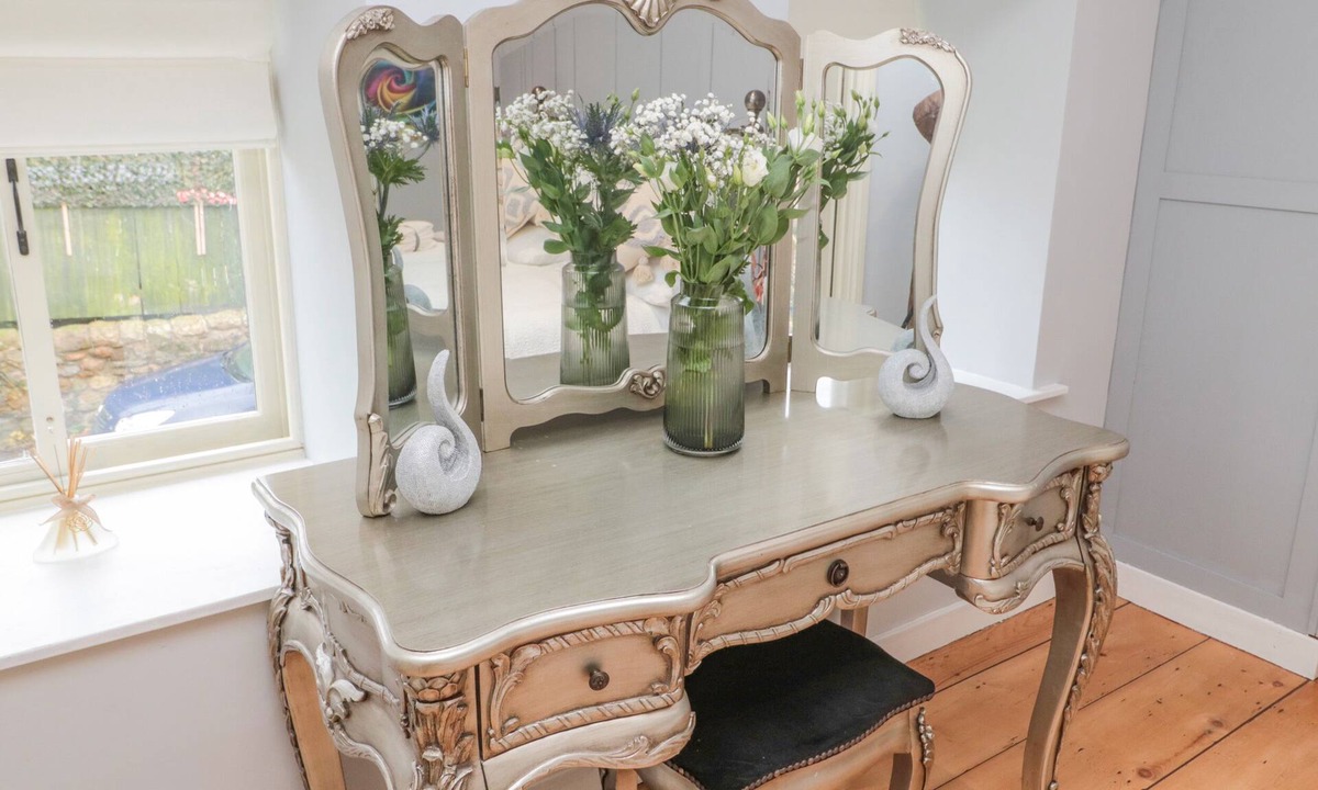 Beadnell Cottage | Donni Hall Cottage