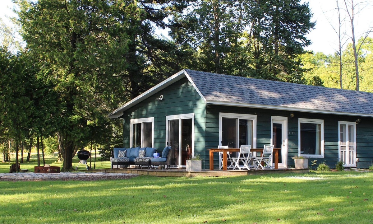 Sturgeon Bay Cottage | Door county cottage
