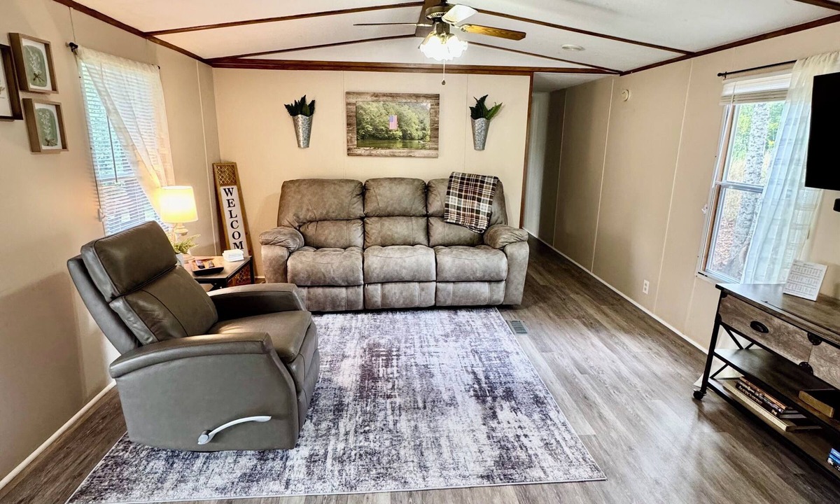 Greensburg House | Dorothy’s Retreat