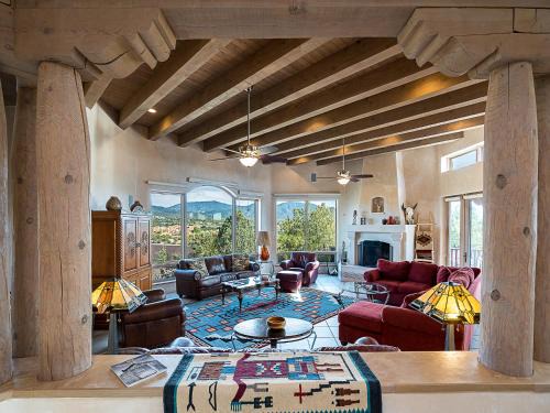 Santa Fe House | Dorthia Garden Retreat & Views