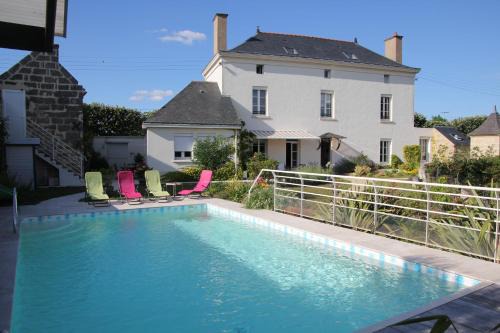 Doue-la-Fontaine Bed & Breakfast | Doué's Mansion