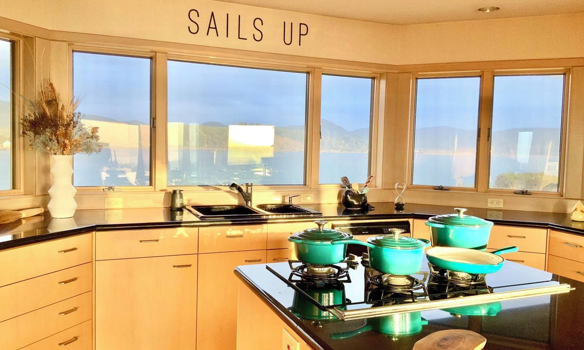 Gleneden Beach House | Double Beachfront?! Magical Views In a Unique Private Setting