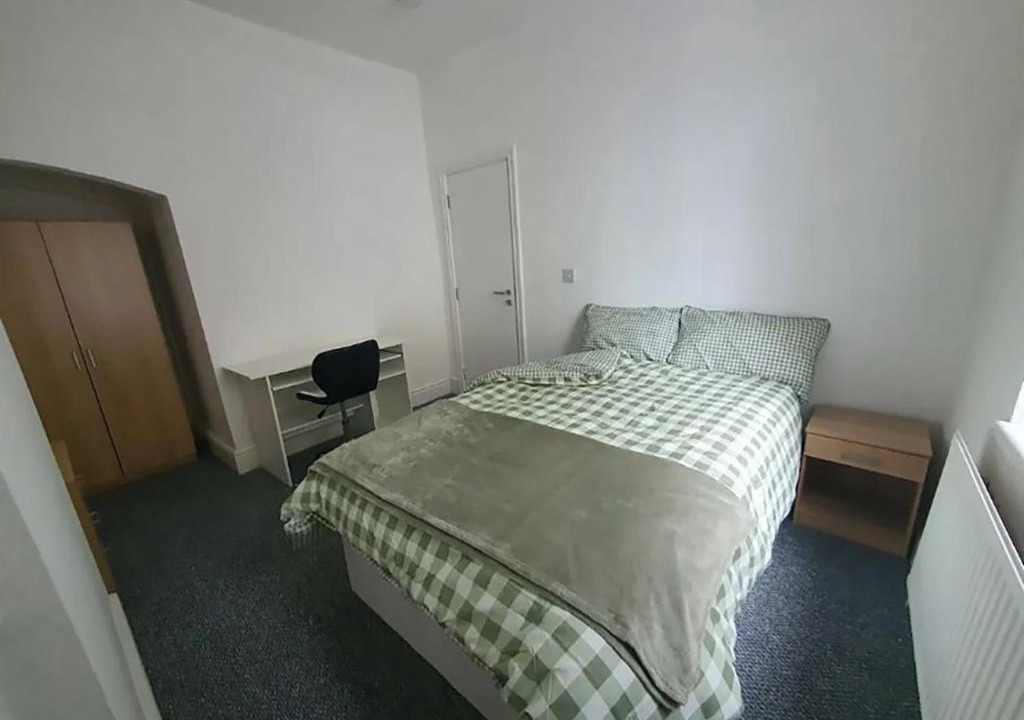 Burnley House | Double Bed L1 Burnley City Centre