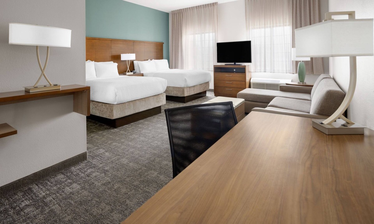 Harrisburg Apartment | Double-Bed Studio Suite w/Full Kitchen, Sleeps 4
