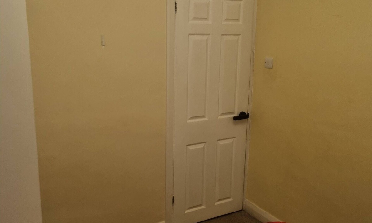 Earlsfield Apartment | Double bedroom near Wimbledon