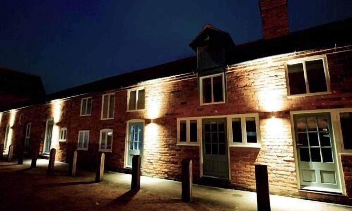 Wem House | Double Ensuite at The Coaching Barns