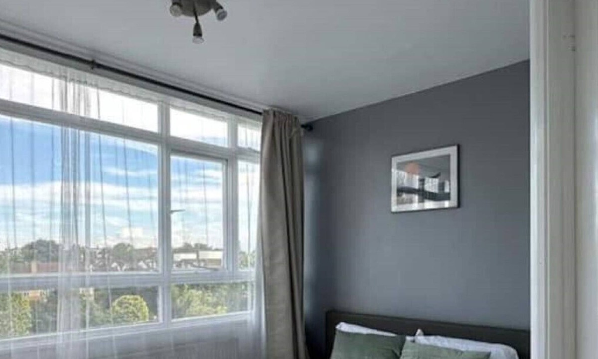 West Hill Apartment | Double ensuite gem in a Sunshine duplex