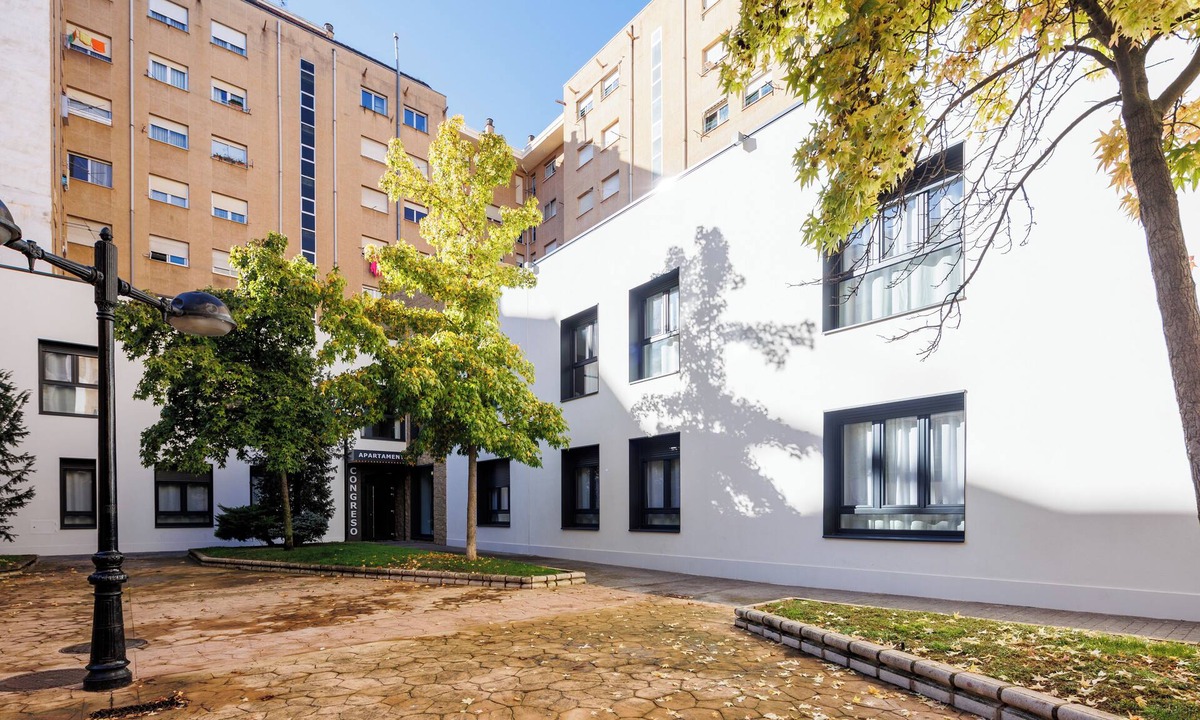 Logrono Historic Centre Apartment | DOUBLE FAMILY STUDIO WITH FREE PARKING
