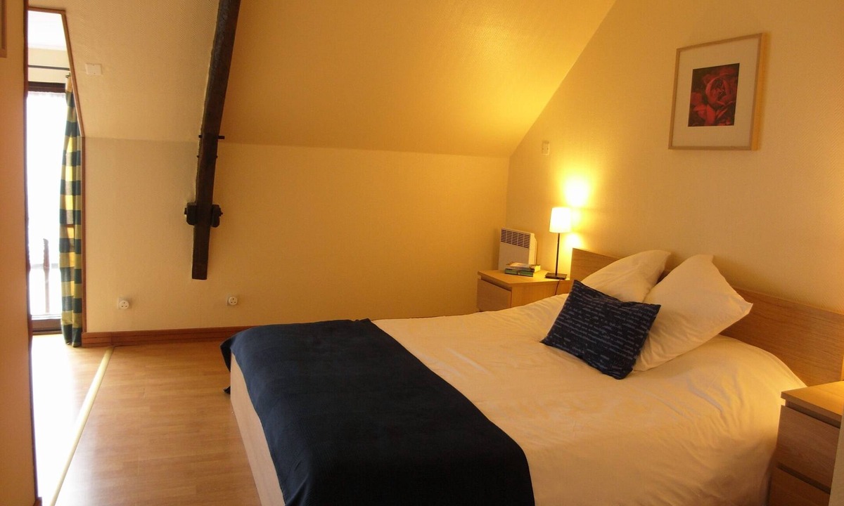 Les Champs-Geraux House | Double or Twin-Standard-Private Bathroom-Courtyard view