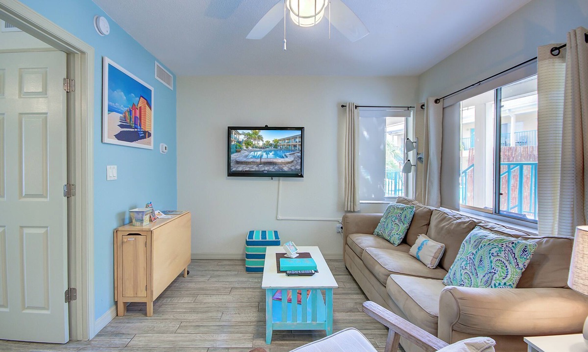 Bay Esplanade Condo | Double Queen Suite with private bath