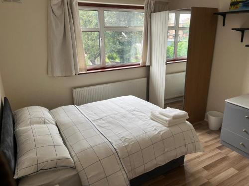 Preston House | Double room in Wembley