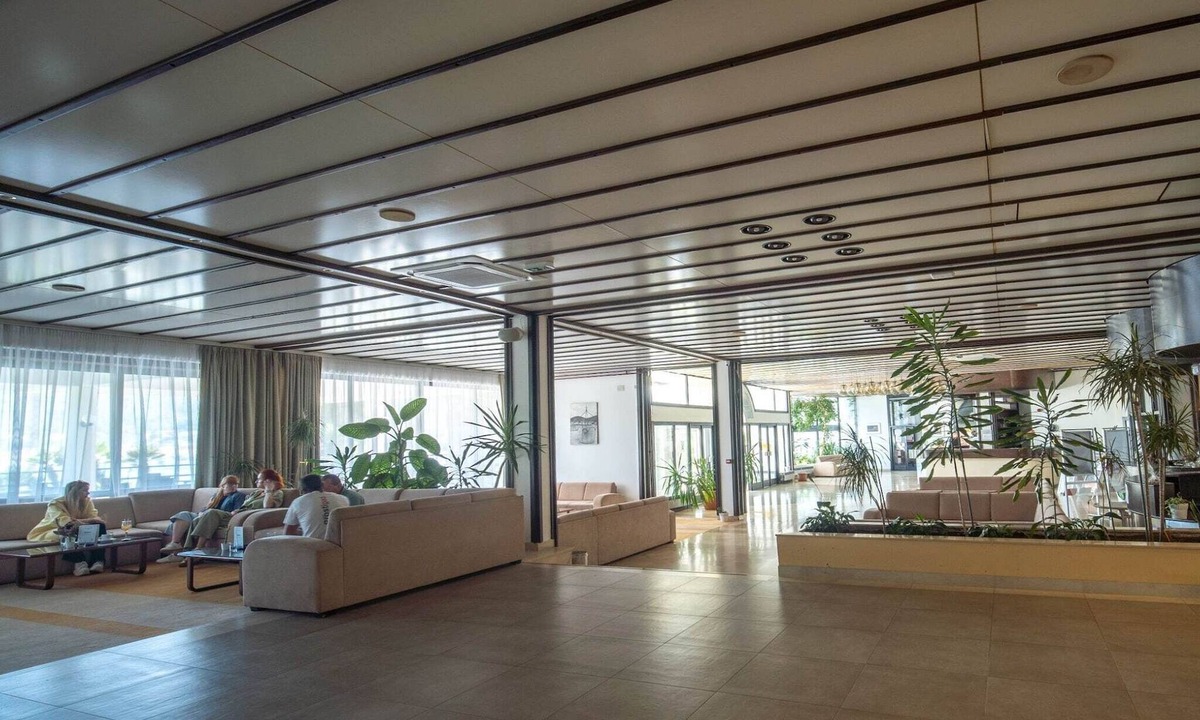 Cove Rogacic Apartment | Double Room Sea View 9