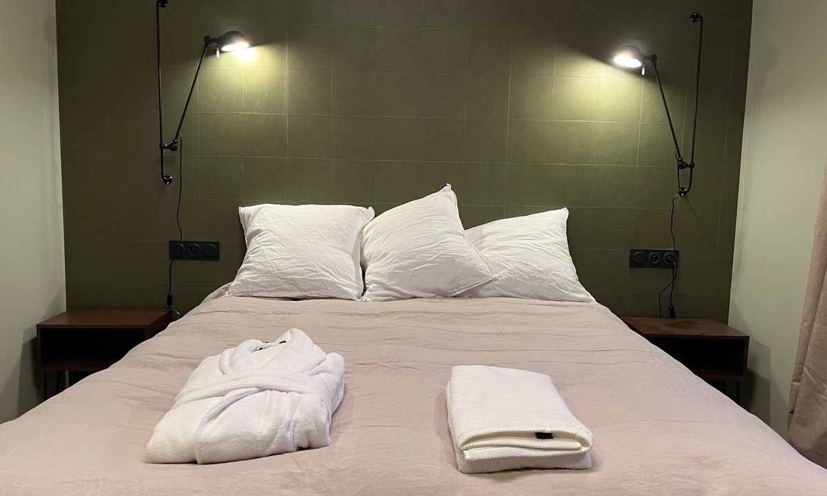 Villers-Cotterets Apartment | Double room with bathroom