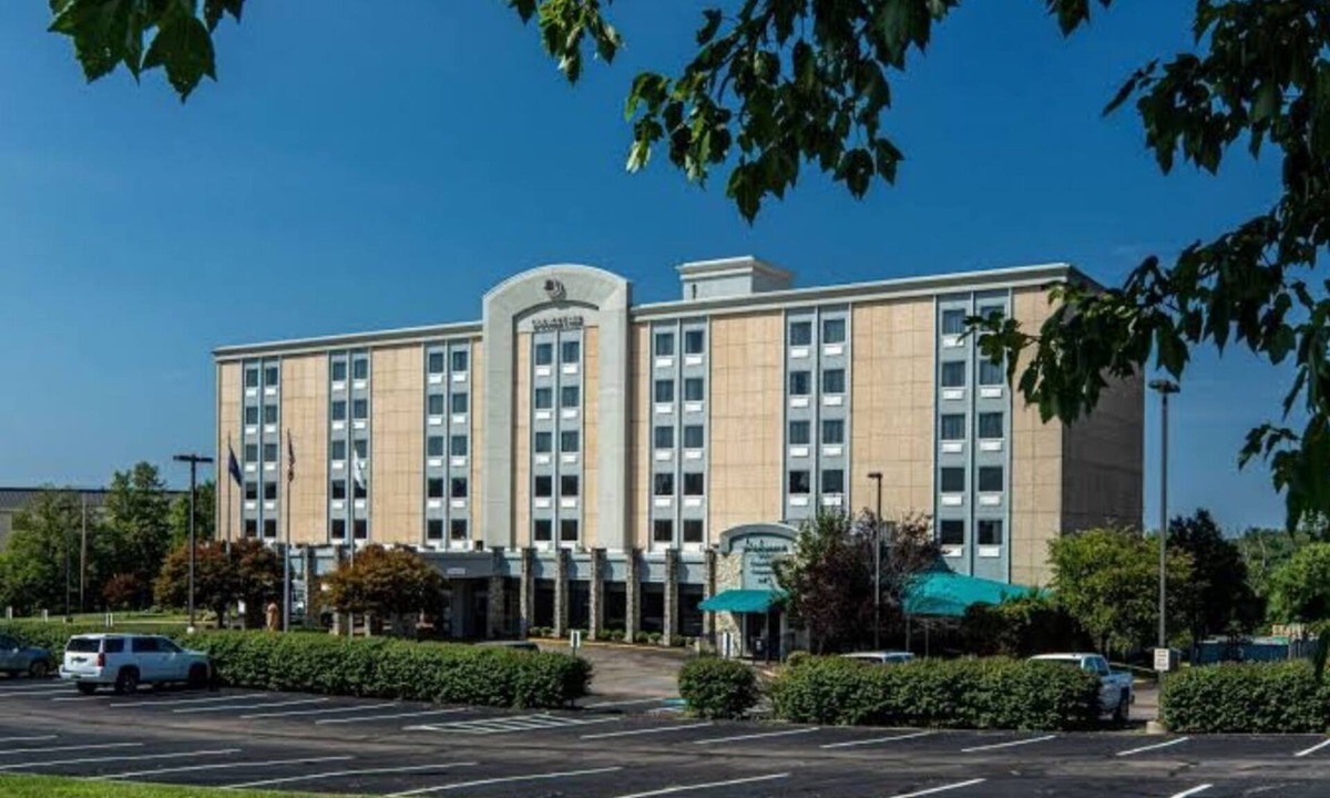 Moon Township House | DoubleTree by Hilton