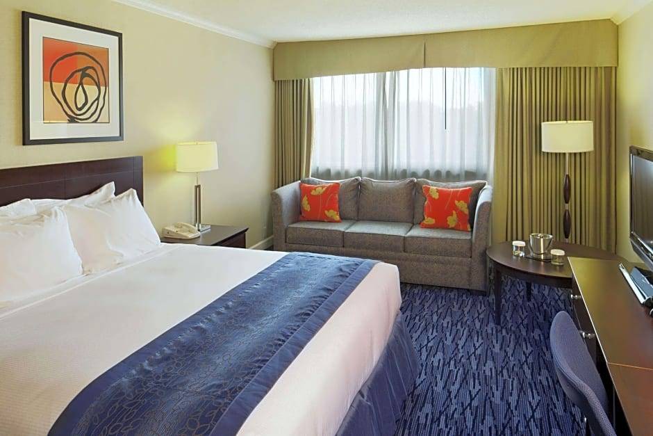 Norwalk Hotel | DoubleTree by Hilton Norwalk