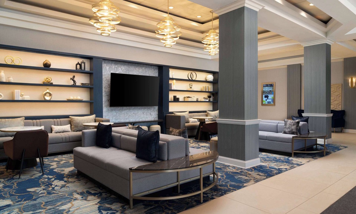Pikesville Hotel | DoubleTree by Hilton Baltimore North - Pikesville
