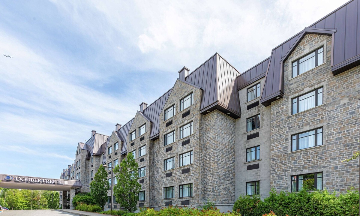 Quartier 4-2 Resort | DoubleTree by Hilton Quebec Resort