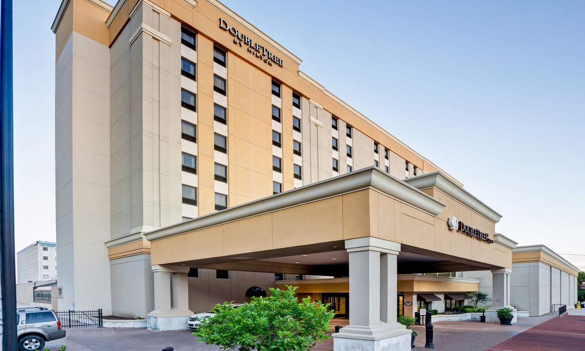 Downtown Wilmington Hotel | DoubleTree by Hilton Downtown Wilmington - Legal District