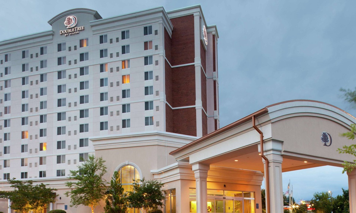 Greensboro Hotel | DoubleTree by Hilton Greensboro