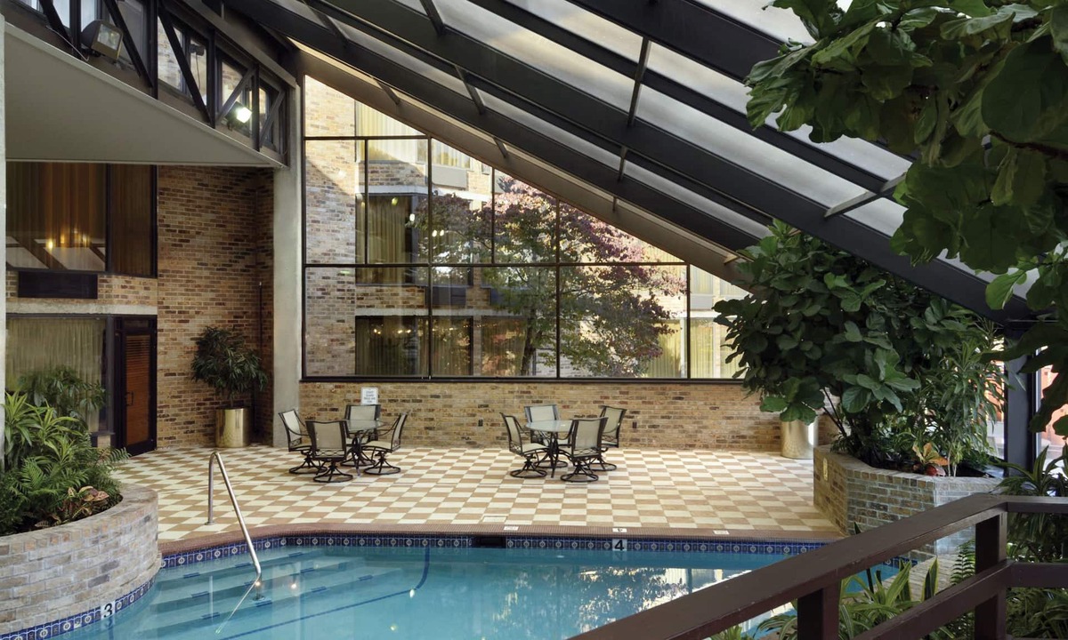 Johnson City Hotel | DoubleTree by Hilton Hotel Johnson City