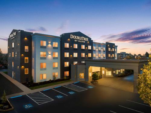 Salem Hotel | DoubleTree by Hilton Hotel Salem, Oregon