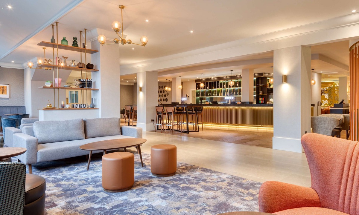 Borehamwood Hotel | DoubleTree by Hilton London Elstree