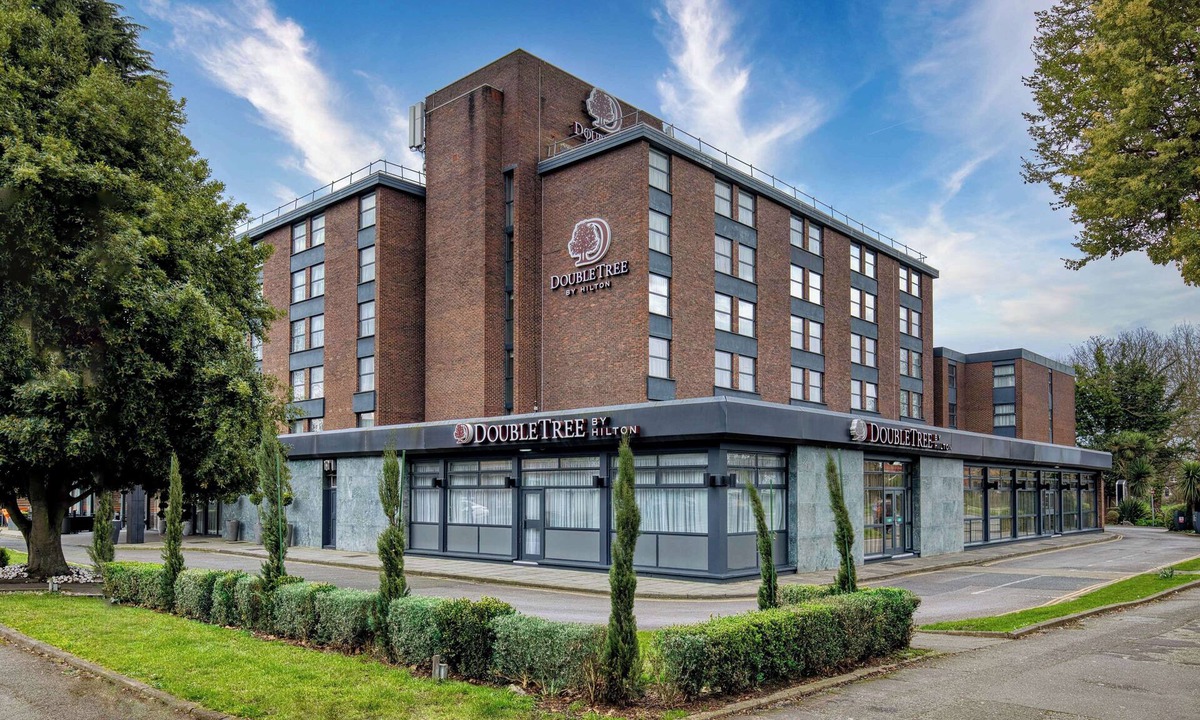 Ealing Common Hotel | DoubleTree by Hilton London - Ealing Hotel