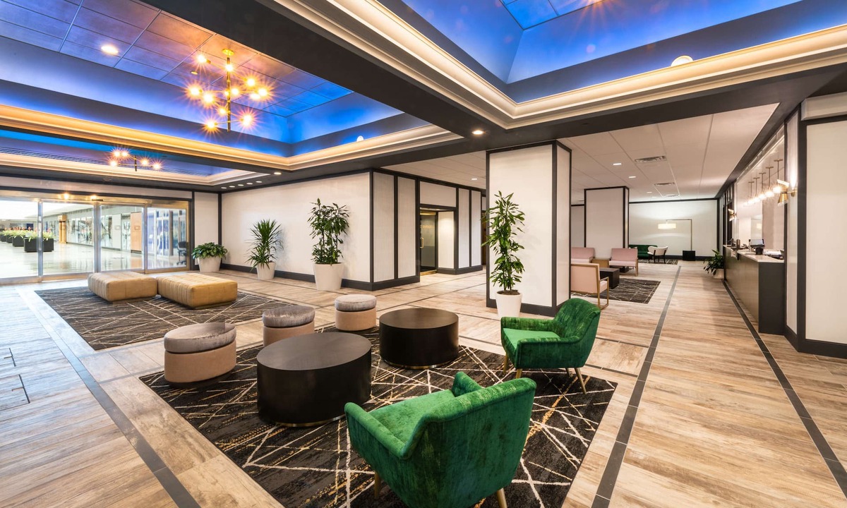 Central Business District Hotel | DoubleTree by Hilton Newark Penn Station