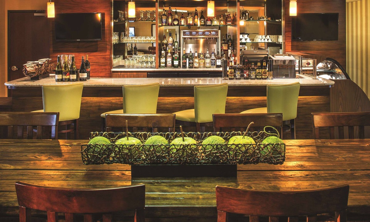 Salem Hotel | Doubletree by Hilton Salem