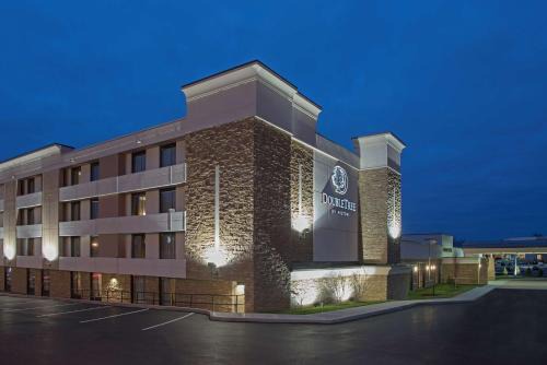 Seward Place Hotel | DoubleTree by Hilton Schenectady