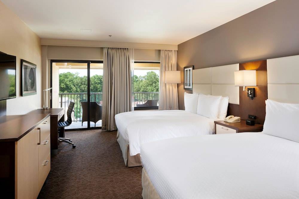 Williamsburg Hotel | DoubleTree by Hilton Williamsburg