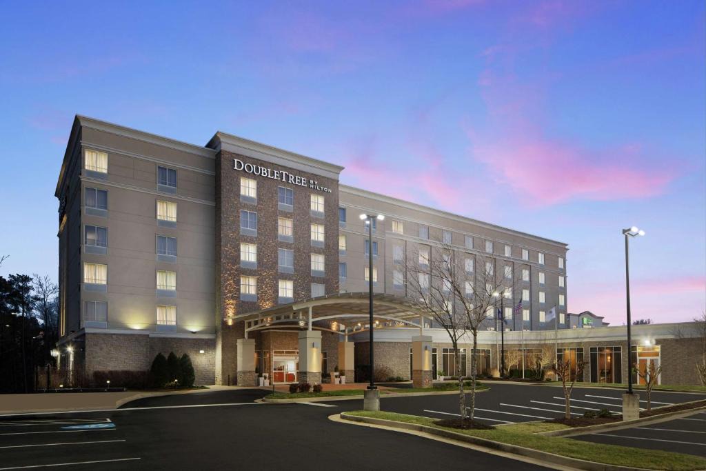 Sandston Hotel | DoubleTree Richmond Airport