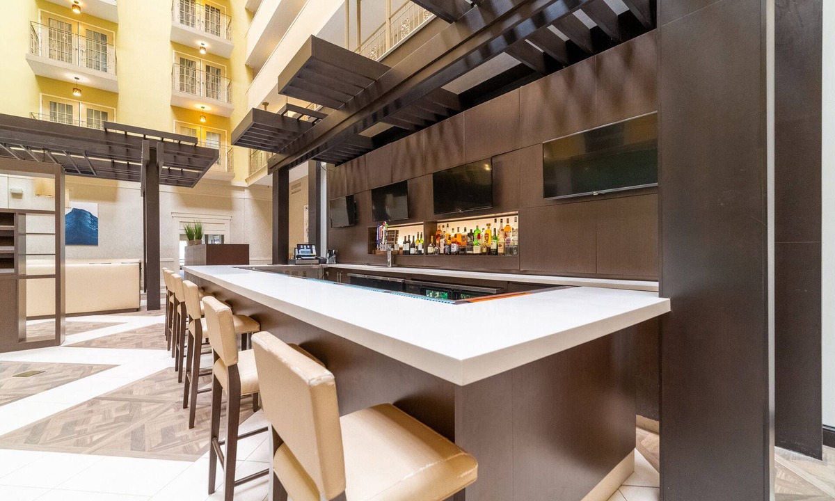 Atlanta Hotel | Doubletree Suites by Hilton at The Battery Atlanta