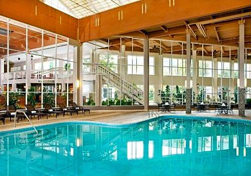 Burlington Hotel | DoubleTree by Hilton Hotel Burlington Vermont
