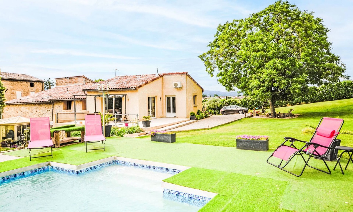 Etoile-sur-Rhone House | Douce campagne by Interhome