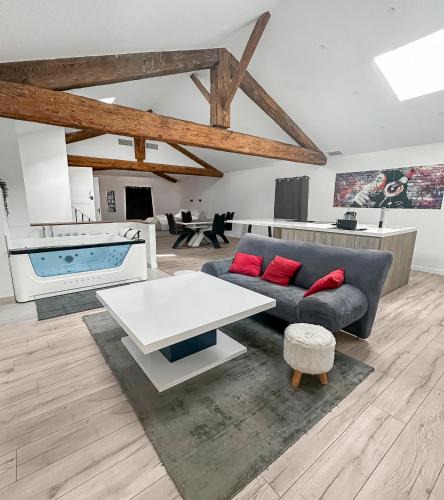 Clermont-l'Herault Apartment | Douceur et détente Balneo