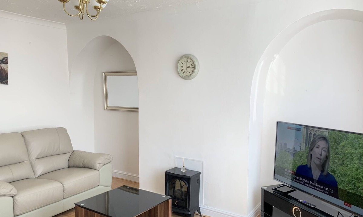 Leigh House | Douglas Garden.